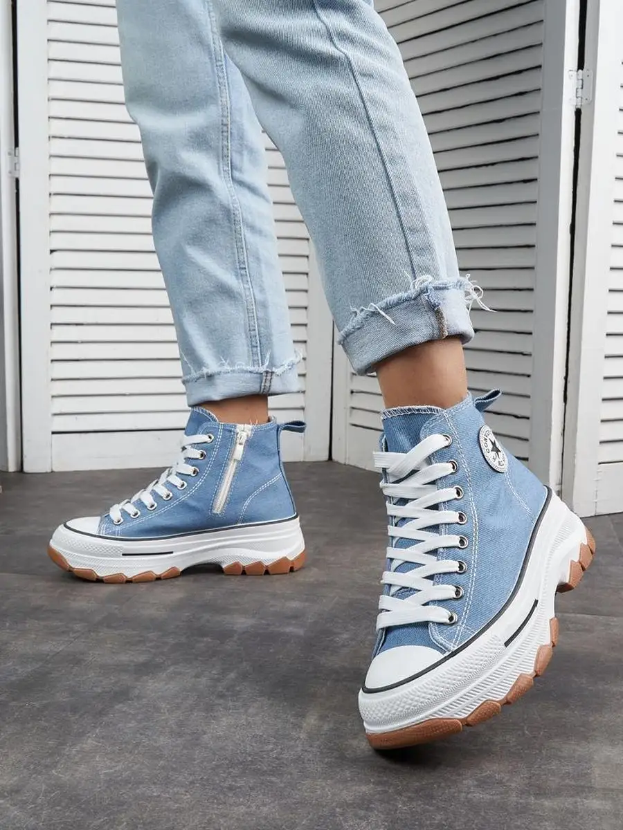 Converse 2025 monochrome azzurre