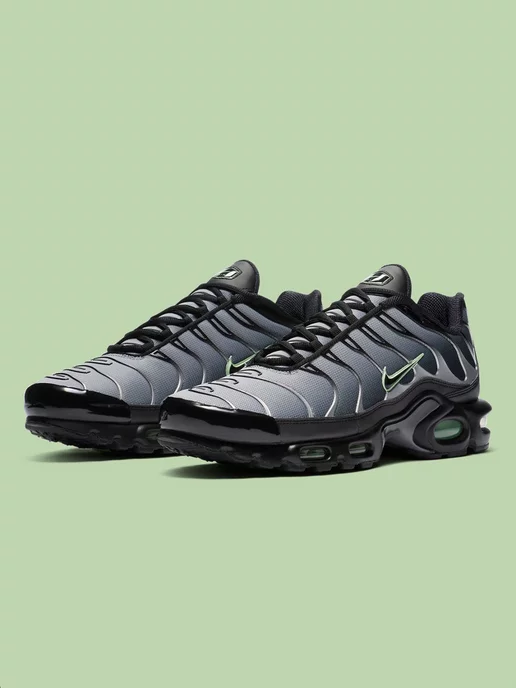 Nike air max plus grey cheap orange