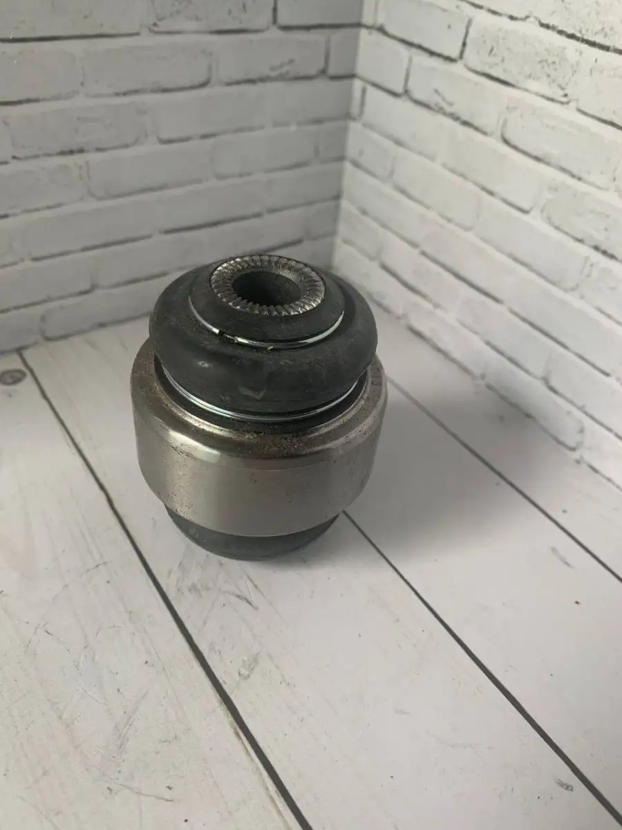 Плавающий сайлентблок заднего кулака (ШС) Geely ATLAS