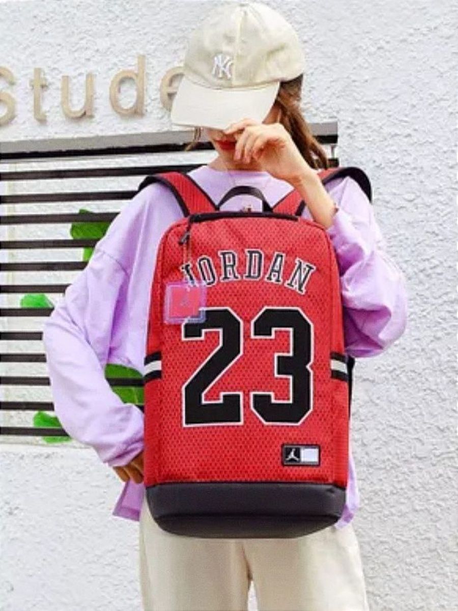 Jordan bag. Air Jordan Bag. Сумка дордаш фото в машине.