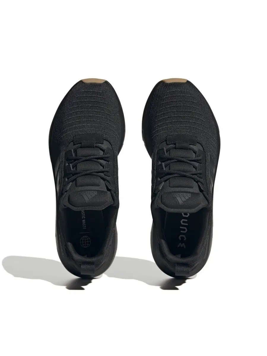 All black swift run shoes hotsell