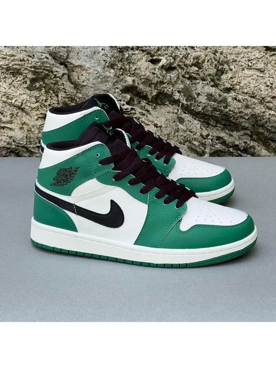 Green white clearance air jordan 1