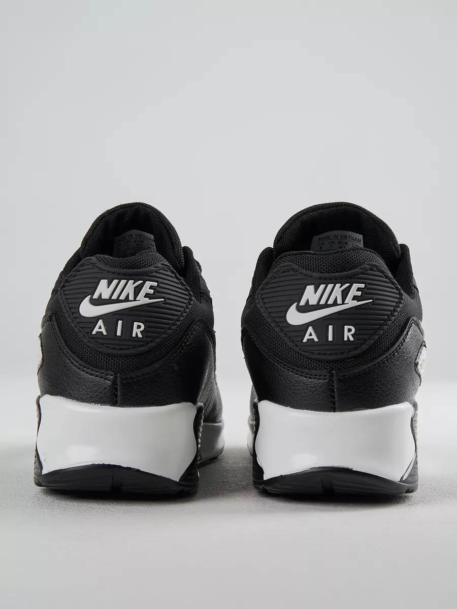 Nike air on sale max shoe palace