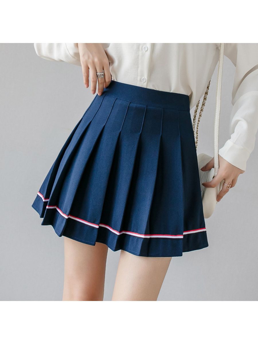 Синяя школьная юбка. Юбка Школьная. Корейские юбки трапеция. Плиссированная юбка Школьная. Японская юбка в складку.