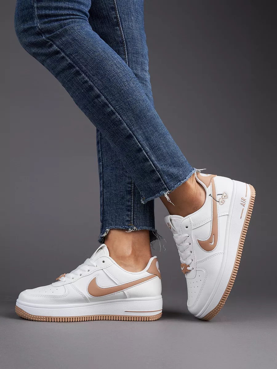 Air force 1 07 lx white beige hotsell