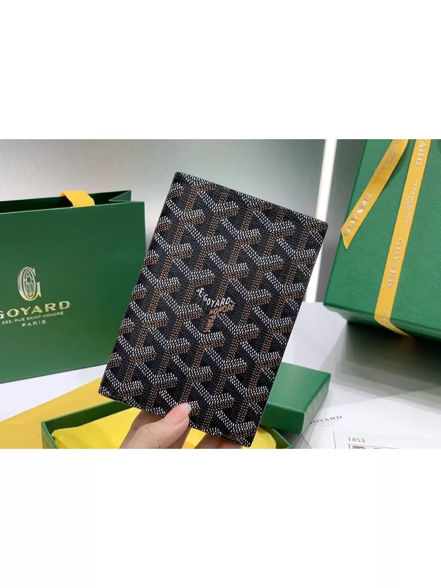 Goyard passport 2024 holder green