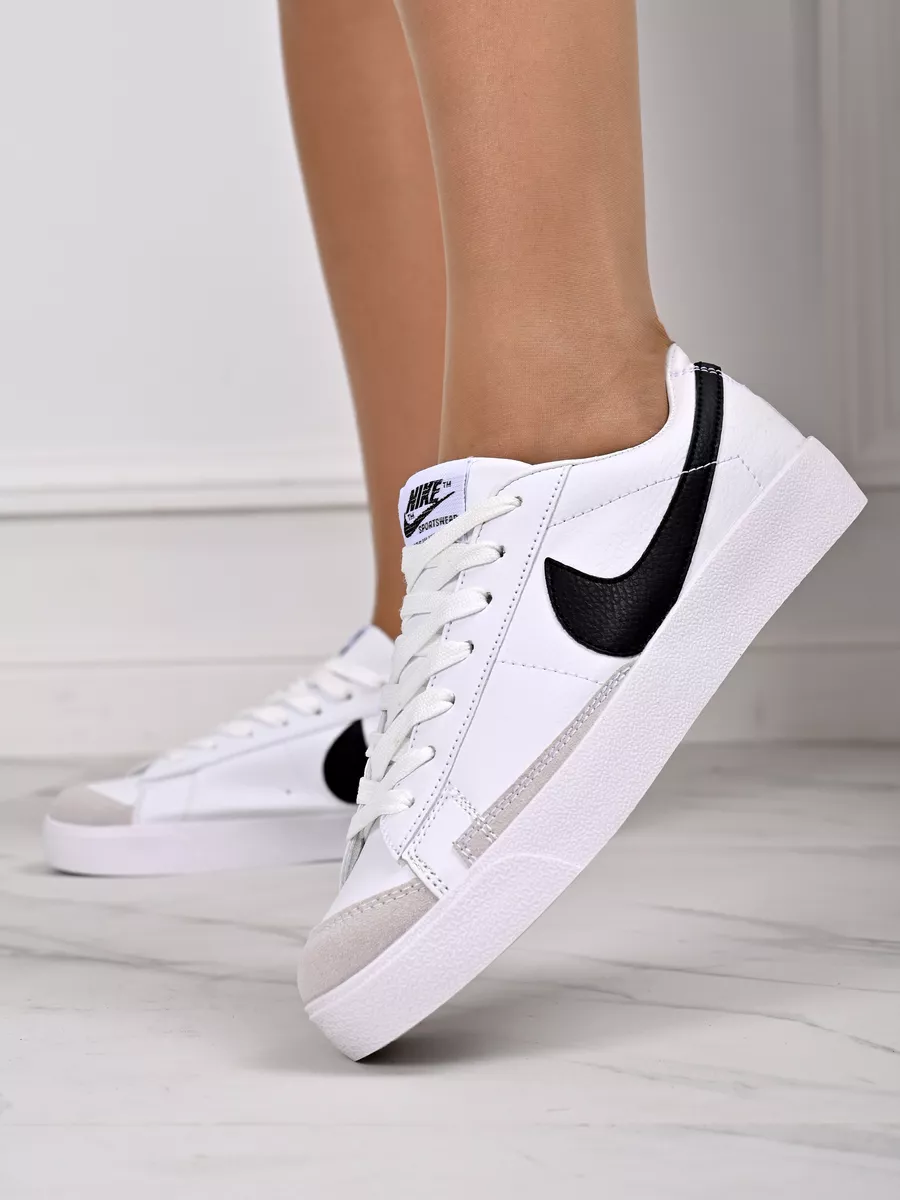 Nike blazer low outlet white black swoosh