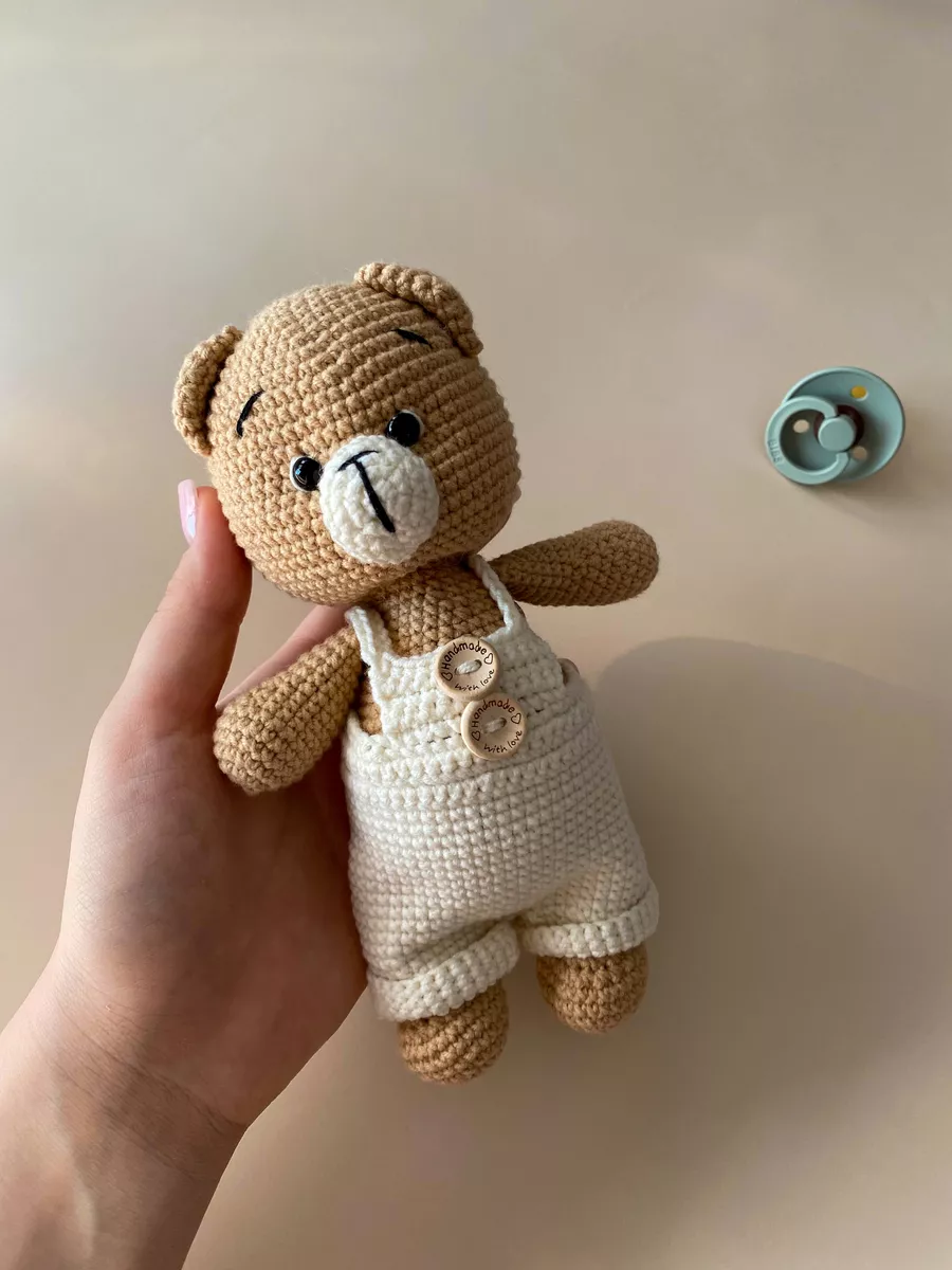 Игрушка мишка — сплюшка крючком. Работа Alise Crochet