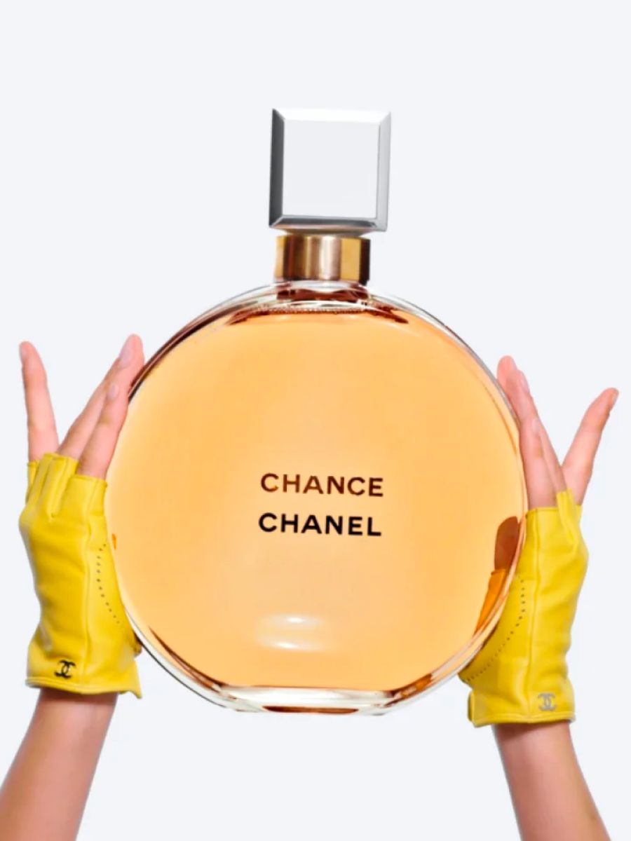 Духи шанель шанс фреш. Шанель шанс Парфюм. Спрей Шанель шанс. Chanel духи классика. Chance Chanel logo.