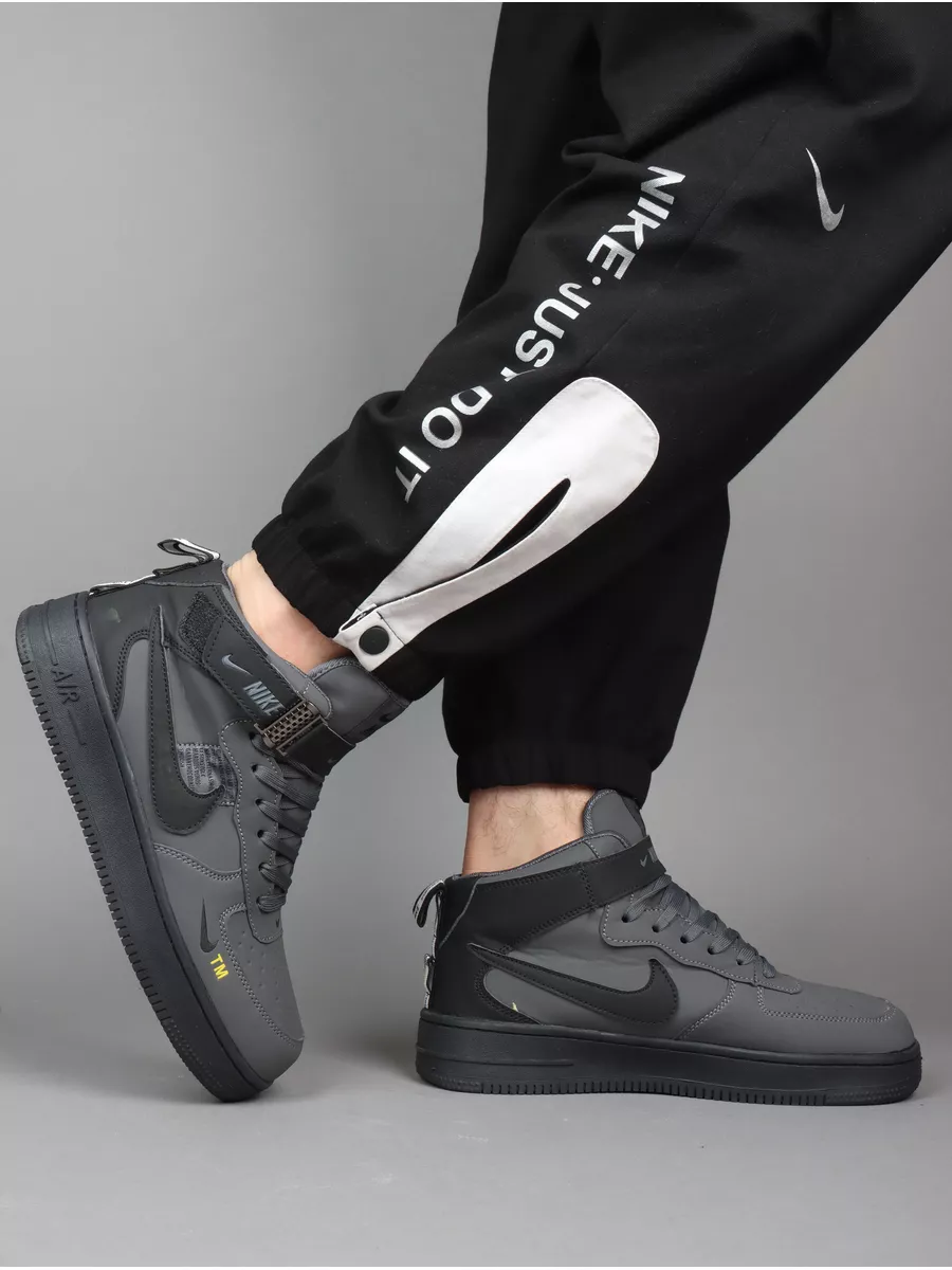 Nike air force sneakers 2017 best sale