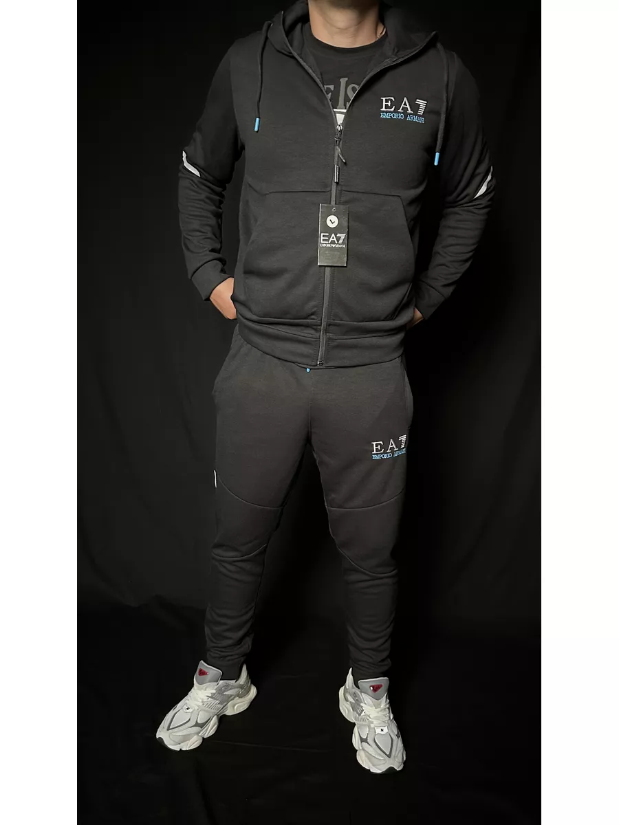Спортивный костюм EA7 Emporio Armani