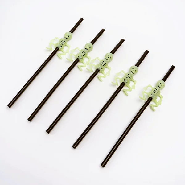 Трубочки для коктейлей "Скелет" 5 шт светится в темноте