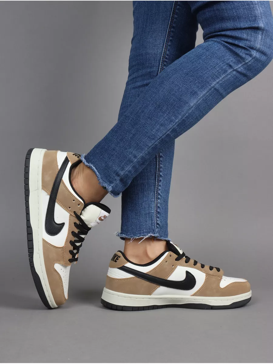 Nike air best sale vortex golden beige