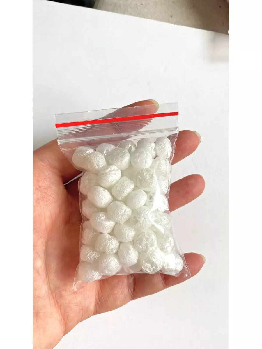 Наполнитель для подарков пенопласт. Пенопластовые гранулы для упаковки. Наполнитель пенопластовый упаковочный. Пенопластовый наполнитель для упаковки. Лузфил наполнитель.