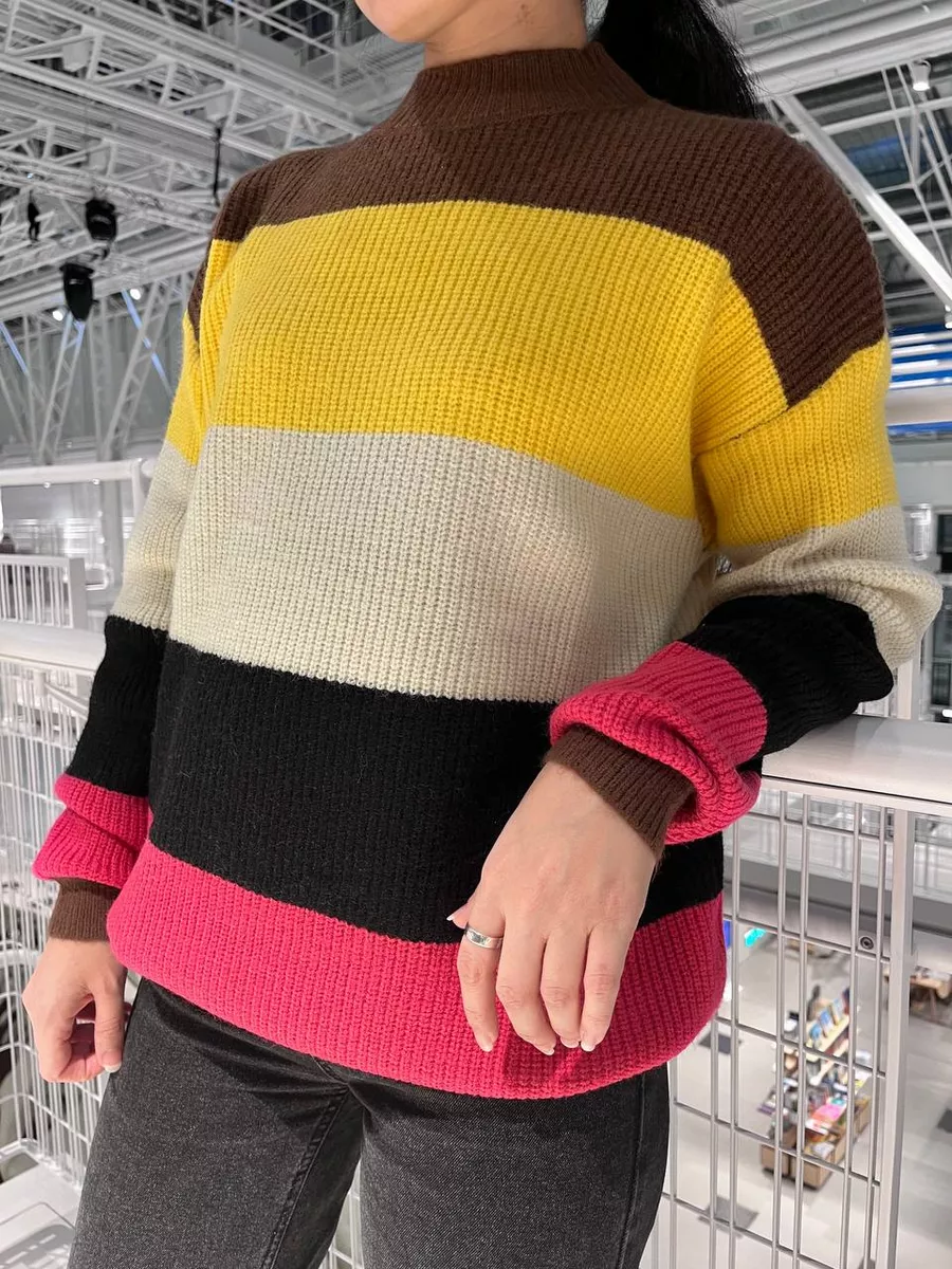 Разноцветный свитер
