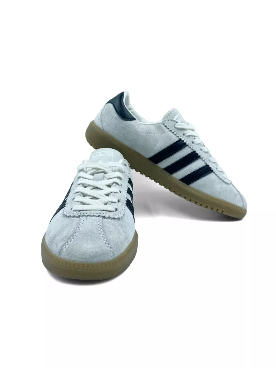 Adidas bermuda sales white blue