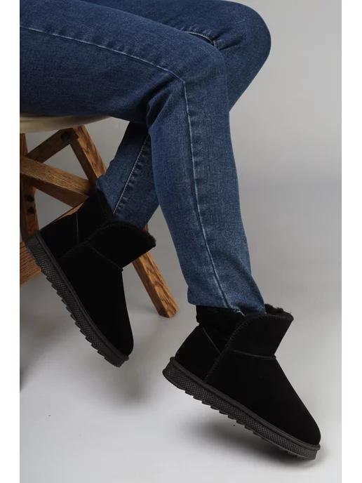 Ugg best sale noir basse