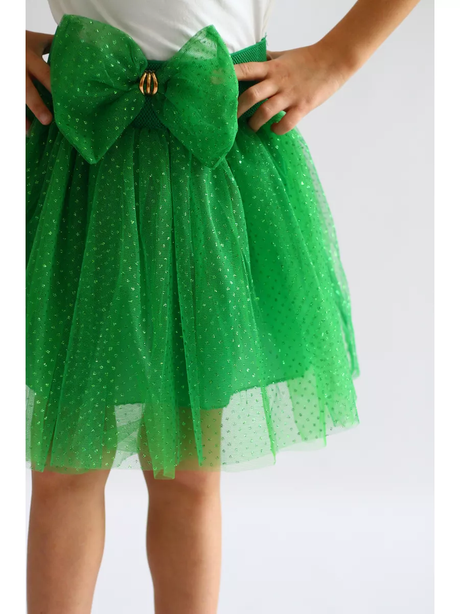 Зеленый цвет: в отпуске одевайтесь в зеленое с ног до головы | Vogue Russia