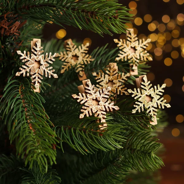 Набор декоративных прищепок с подсветкой "Снежинки"