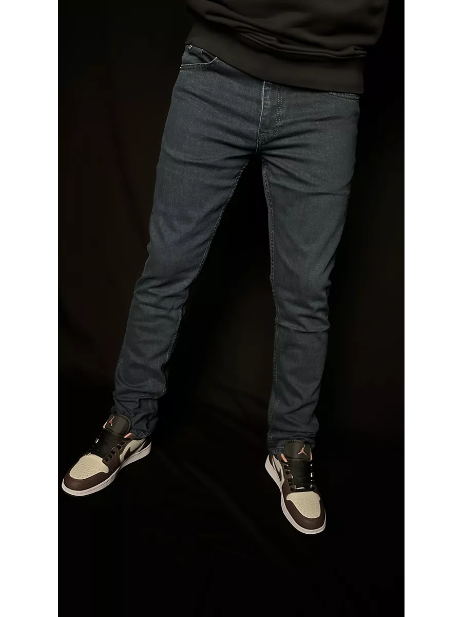 Джинсы Armani